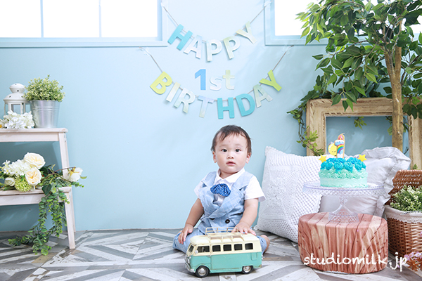 1歳のお誕生日おめでとう！スマッシュケーキフォト♡